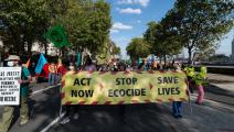 تظاهرة لحماية الأرض من التغير المناخي (فيكتور سيمانوفيتش/ Getty)