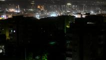 شوارع مظلمة في أحد أحياء المقطم بالقاهرة أثناء انقطاع الكهرباء، 25 يونيو/حزيران 2024 (خالد دسوقي/ فرانس برس)