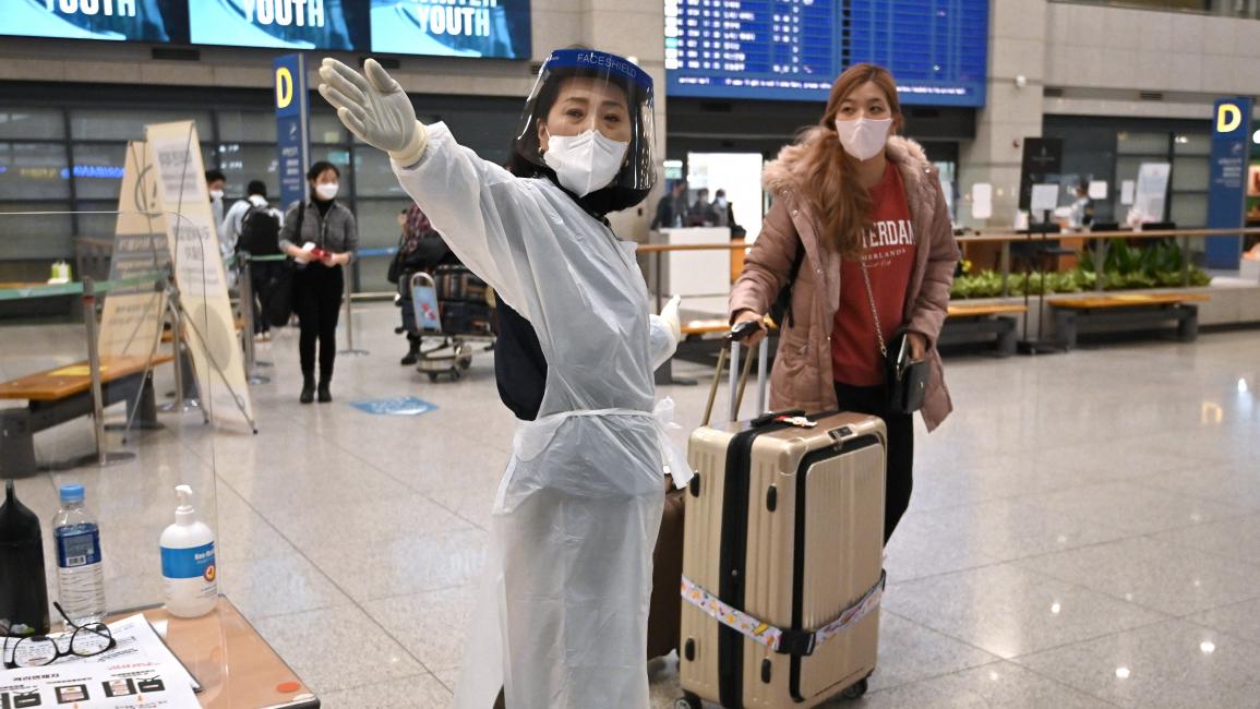 توجيهات للسلامة في مطار سيول (جونغ يونغ جي/ فرانس برس)