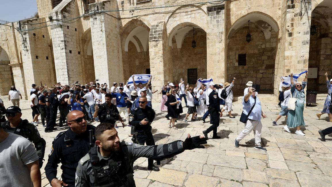 اقتحم أكثر من ألف مستوطن باحات المسجد الأقصى في مدينة القدس المحتلة (مصطفى الخروف/الأناضول)