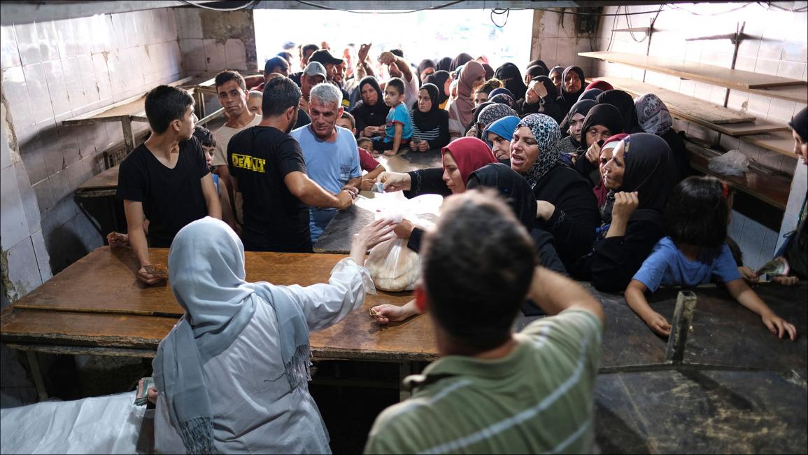 طوابير أمام أفران الخبز في لبنان