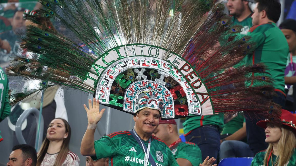 المشجعون المكسيكيون يهتفون خلال مباراة المكسيك وبولندا (VCG / Getty)