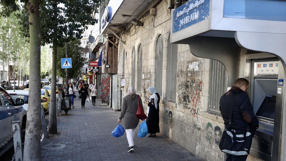 إضراب بالضفة حداداً على روح الأسير الفلسطيني خضر عدنان