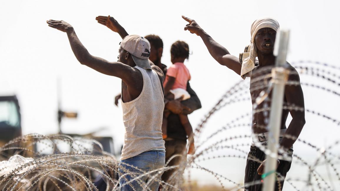 مهاجرون متروكون للمعاناة بين تونس وليبيا