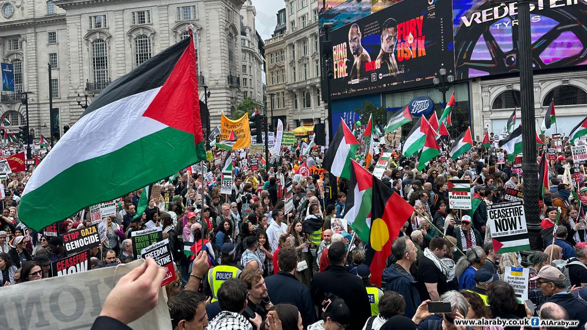 مئات الآلاف يحيون ذكرى النكبة الفلسطينية في لندن الـ76 (ربيع عيد/العربي الجديد)