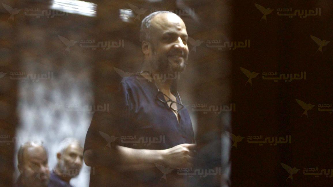 محاكمة "مرسى" و130 قياديا إخوانيا