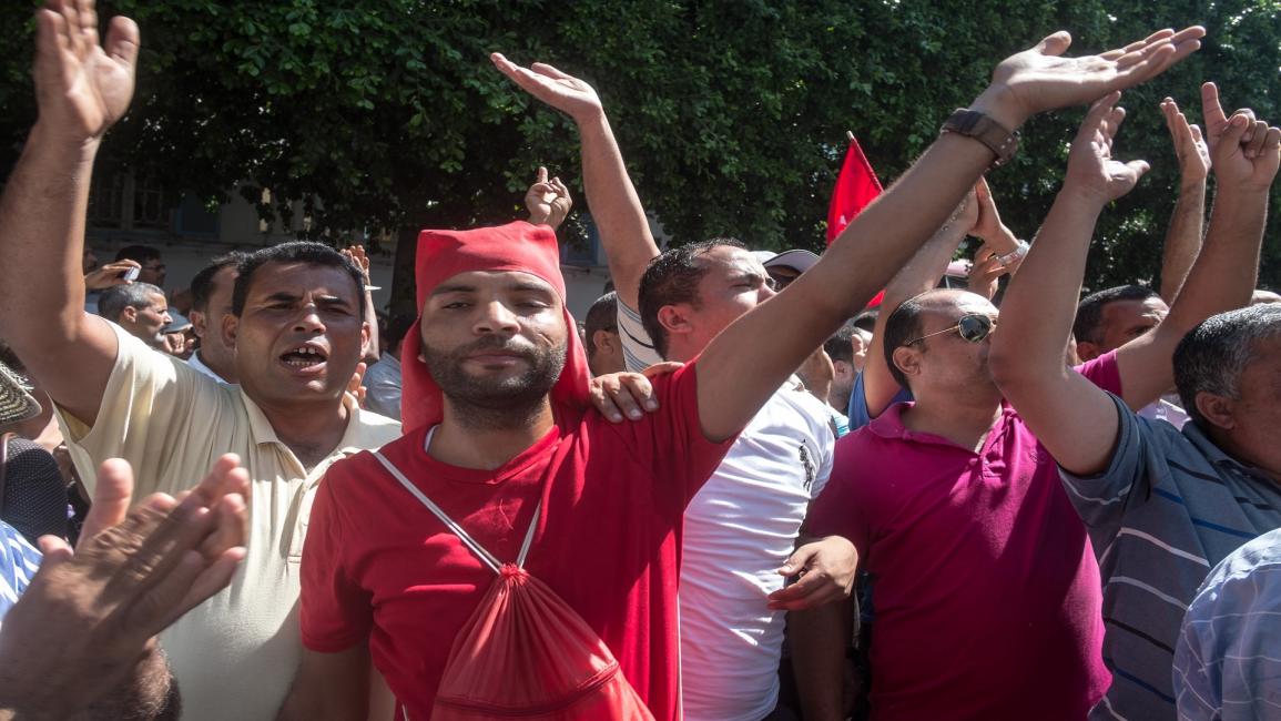 مدرسون تونسيون في احتجاج - تونس - مجتمع -31/8/2016
