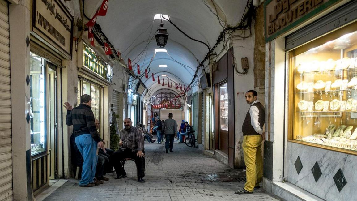 الذهب يفقد بريقه في سوق '' البِرْكة'' التونسية