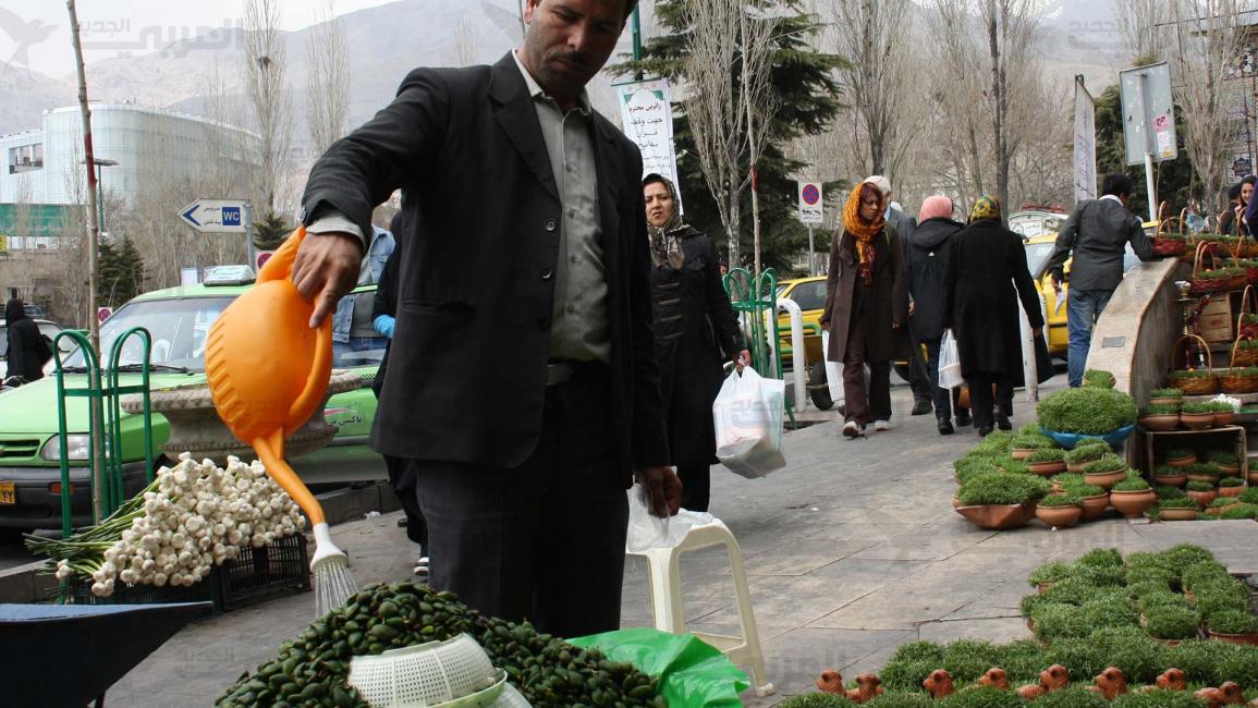 الإيرانيون في استقبال عيد النوروز