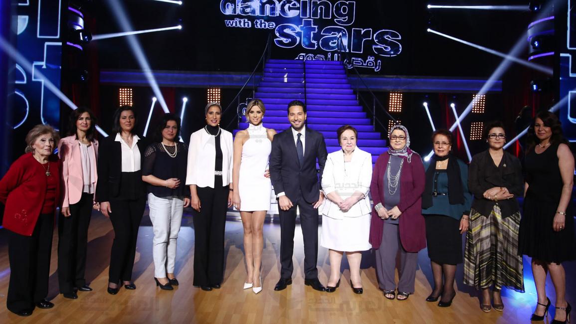 نجوم Dancing With The Stars رقصوا في حضور أمّهاتهم