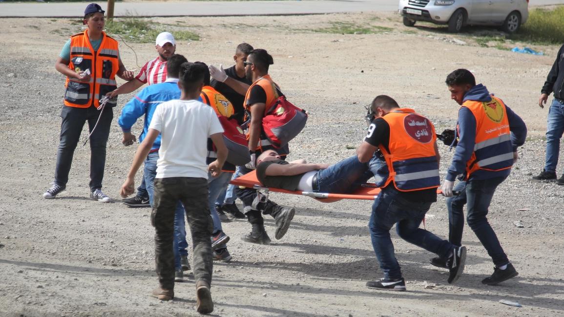مسعفون وإصابات في رام الله - فلسطين - مجتمع
