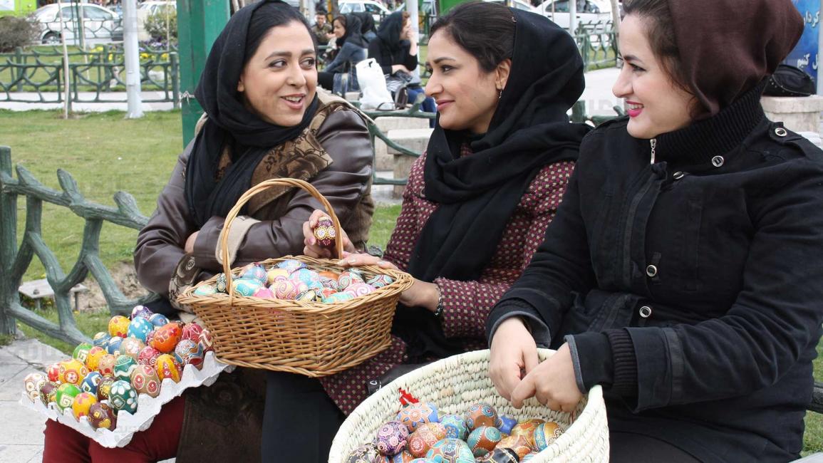 الإيرانيون في استقبال عيد النوروز