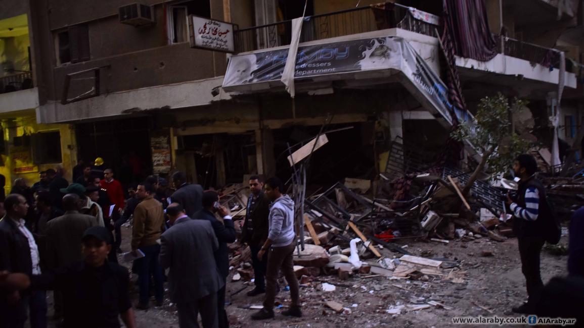 أثار انفجار سياره مفخخه امام عقار بشارع فيصل