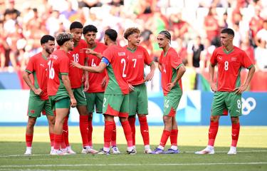 لاعبو المغرب خلال لقاء أوكرانيا، 27 يوليو 2024 (توليو بوليا/Getty)
