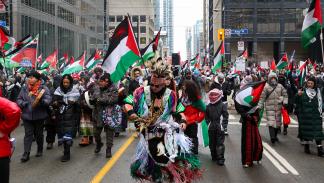 من مظاهرات للسكّان الأصليّين في تورنتو الكندية دعماً للشعب الفلسطيني، 2024 (Getty)