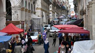 سوق في العاصمة الجزائرية (عيسى تيرلي/الأناضول)