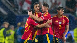 الشقيقان خلال مباراة إسبانيا وجورجيا 30 يونيو 2024 (مارسيو ماتشادو/Getty)