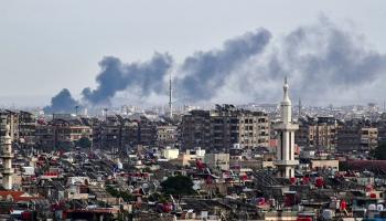 تصاعد الدخان بعد غارة إسرائيلية على مشارف دمشق 22 نوفمبر 2023 (Getty)