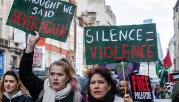 خلال تظاهرة مناصرة للفلسطينيين في لندن، 9 ديسمبر 2023 (مارك كيريسون/ Getty)