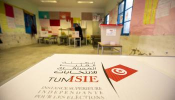 خلال الجولة الثانية من الانتخابات المحلية في تونس العاصمة، 4 فبراير 2024 (الأناضول)