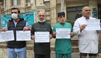 كوادر طبية تطالب باستمرار دخول قوافل المساعدات الإنسانية عبر معبر باب الهوى (عامر السيد علي)