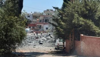 غارة إسرائيلية تدمر منزلاً في عيترون جنوبي لبنان 27/6/2024 (إكس)