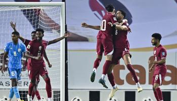 فرحة منتخب قطر بتسجيل هدف على ملعب جاسم بن حمد، 11 يونيو/حزيران الحالي (Getty)