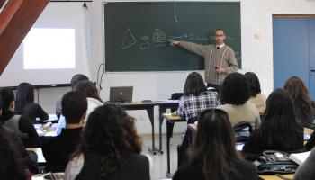 دروس الدعم ضرورية لدخول الطلاب معاهد الاستقطاب المحدود في المغرب (عبد الحق سنّا/ فرانس برس)
