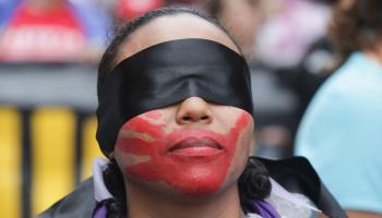 في تظاهرة ضد الاغتصاب وقتل النساء في البرازيل - 8 مارس 2020 (فابيو فييرا/ Getty)