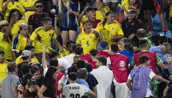 عائلات لاعبي أوروغواي تعرّضت للهجوم أمام كولومبيا، 10 يوليو 2024 (ستيف ليمنتاني/Getty)