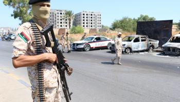 يشهد غرب طرابلس منذ أسابيع اشتباكات متقطعة بين مجموعات مسلحة (حازم تركية/ الأناضول)