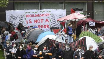  طلاب يقيمون مخيم تضامن في جامعة برلين الحرة، 07 مايو 2024 (الأناضول)