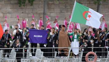 الوفد الجزائري خلال افتتاح دورة الألعاب الأولمبية بباريس في 26 يوليو(أيتاك أونال/الأناضول)