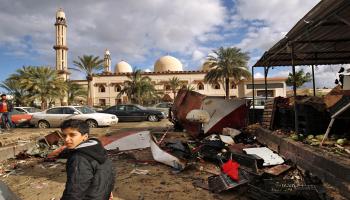 آثار تفجير في بنغازي- فرانس برس