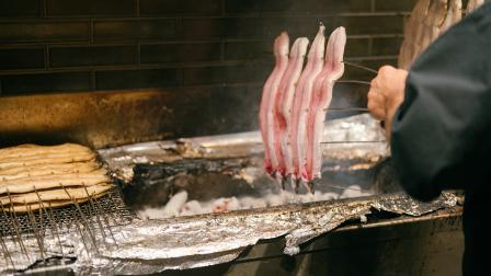 ثعبان البحر المشوي أحد الأطباق الصيفية الشهيرة في اليابان، نوفمبر2023 (Getty)