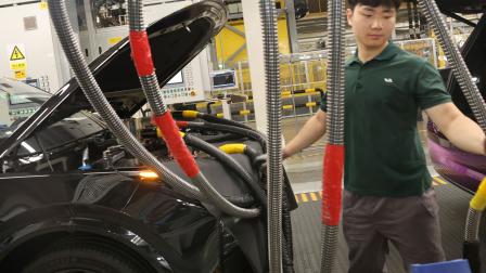 مصنع سيارات كهربائية بالصين/ 14 يونيو 2024 (Getty)