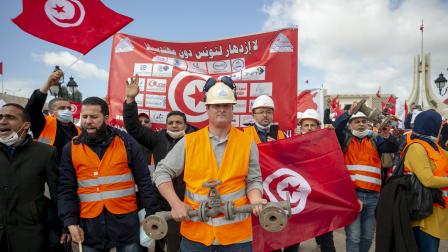 من احتجاج سابق لمهندسين تونسيين (ياسين قايدي/الأناضول)