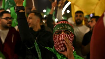 تظاهرة لأنصار "فتح" و"حماس" في الخليل، أكتوبر 2023 (حازم بدر/فرانس برس)