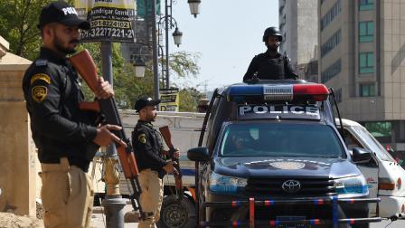 الشرطة الباكستانية متهمة بعدم ضبط الأمن في كراتشي (عاصف حسن/فرانس برس)