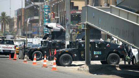 قوات أمنية عراقية بأحد شوارع بغداد، 4 يونيو 2024 (أحمد الربيعي/ فرانس برس)