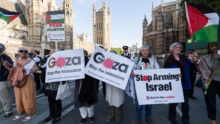 احتجاج مطالب بوقف تصدير السلاح إلى إسرائيل بلندن، 18-7-2024 الأناضول