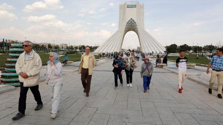 الإيرانيون يتطلعون لعودة السياحة إلى بلادهم - طهران 2 مايو 2018 (Getty)