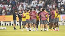 لحظات لا تُنسى للجماهير في تدريبات منتخب قطر قبل المونديال